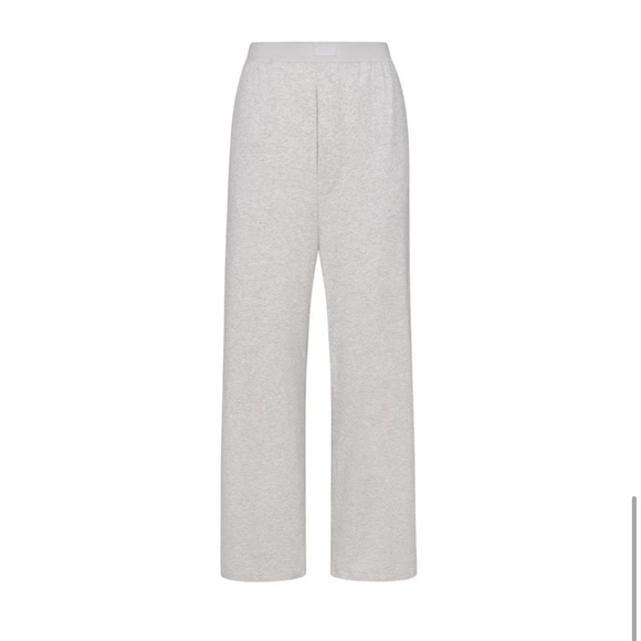 SKIMS NWT Boyfriend Loose Pant Light Heather
Gray Comfy Elastic Waist Size M - Picture 4 of 6
